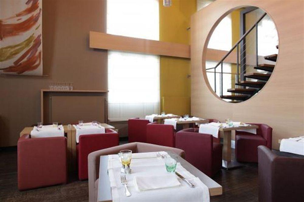 Hotel Olivier ชตราสเซน ภายนอก รูปภาพ