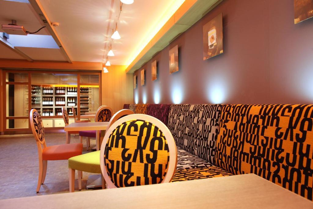 Hotel Olivier ชตราสเซน ภายนอก รูปภาพ