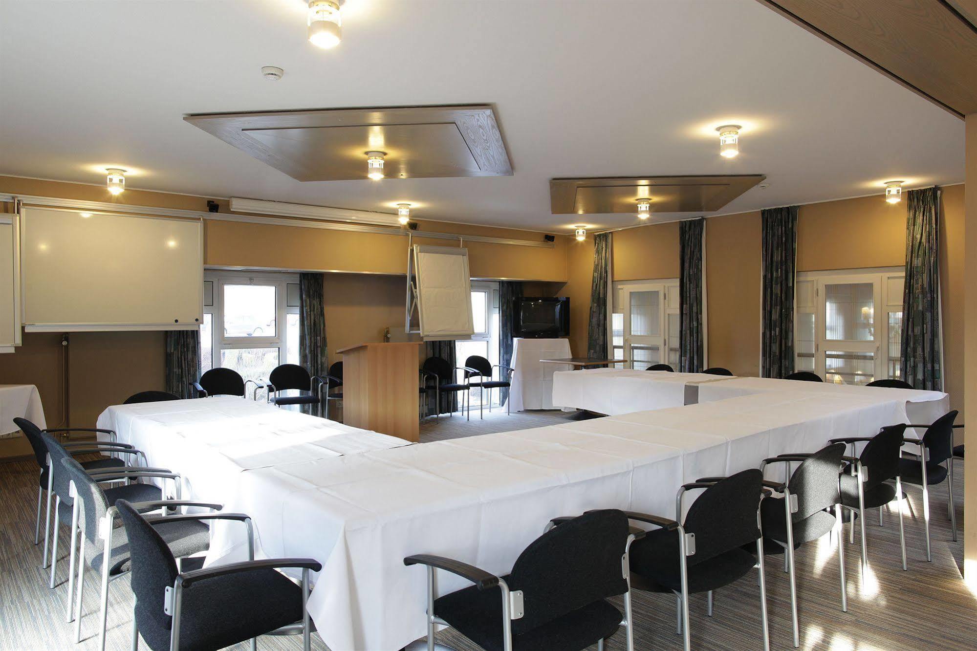 Hotel Olivier ชตราสเซน ภายนอก รูปภาพ