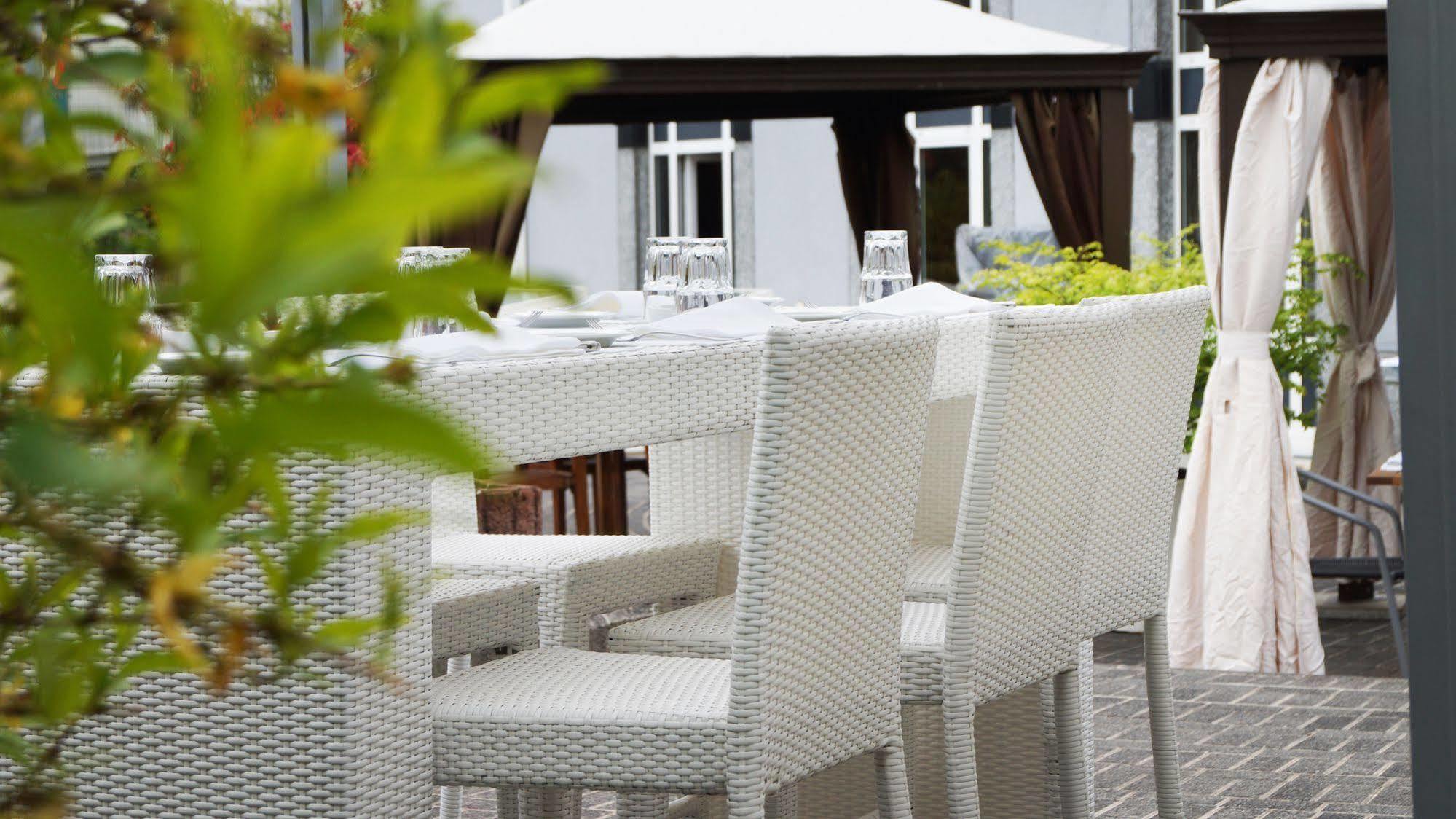 Hotel Olivier ชตราสเซน ภายนอก รูปภาพ